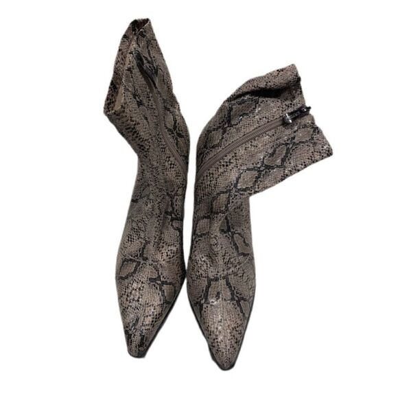 Cape Robbin Kelsey Faux Snakeskin Ankle Boots - Picture 2 of 7